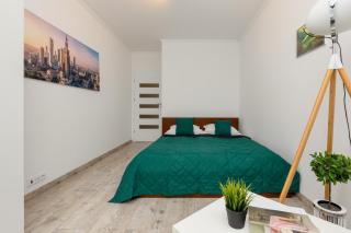 Rondo Wiatraczna Apartment with Parking by Noclegi Renters - Varsavia - 5