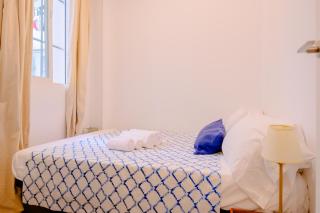 For You Rentals Encantadora vivienda de dos dormitorios en el Centro de Madrid Temporal RLT10 - 1