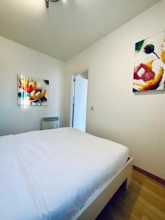 Urbanstay Suites Apartment In Charming Sablon - Bruxelles - 3