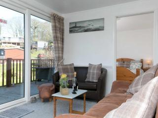 Pass the Keys Comfortable 2 Bed Riverside Chalet near Snowdonia - Caernarfon - 9