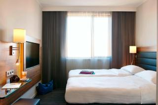 Moxy Frankfurt Airport - 8