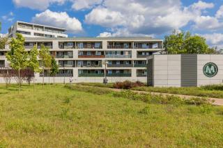 Metro Targówek Spacious Apartment with Parking by Noclegi Renters - Varsavia - 5