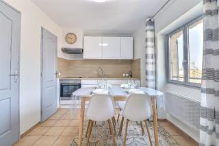 LE TOLOSANA - Appartement 4 personnes - Centre WiFi Cosy - Saint-Gilles - 2
