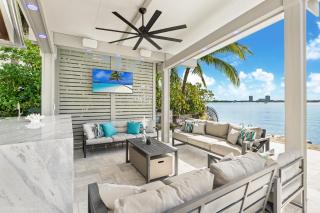 Best Sunset View on the Bay with Pool - 2