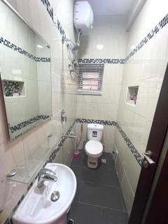 GOD'S TOUCH APARTMENTS SHORT-LET Adenugba Street Oregun Ikeja Lagos Nigeria - Ikeja - 3
