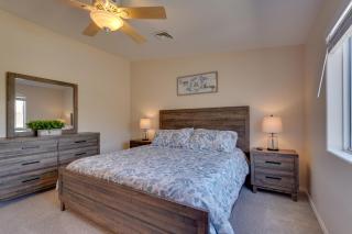 Lake Havasu Desert Oasis: Pool, Spa & RV Garage - 2