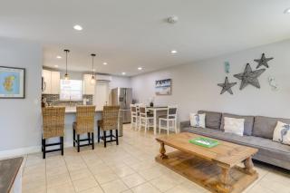 Palm Beach Townhome 4 Mi to Juno Beach Park! - 0