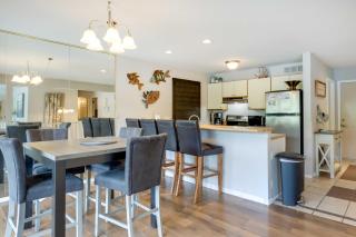 Community Pool Lakefront Osage Beach Condo! - Osage Beach - 5