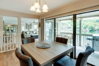 Community Pool Lakefront Osage Beach Condo! - Osage Beach - 4