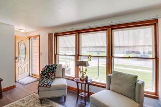 Walk to Lambeau Field Green Bay Retreat - 4