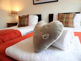 Signature - Brambling House - Coatbridge - 5