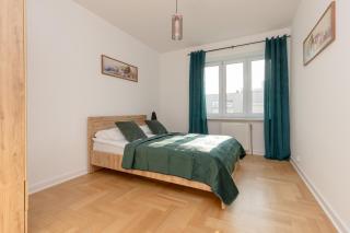 Ursus Spacious Two-bedroom Apartment by Noclegi Renters - Varsavia - 0