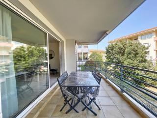 T2 dans résidence avec piscine - 9