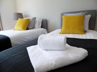 Signature - Langlands House - 8