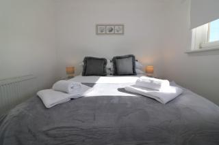 Signature - Honeywell House - 3