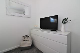 Signature - Honeywell House - 2