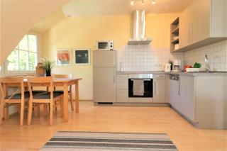 Güner Winkel Grüner Winkel, App 02 - Born - 4