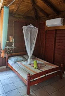 Bungalow Bois Exotique - Le Gosier - 8