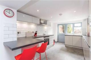 Modern Georgian Townhouse by Old Town & the Beach - Margate - 6