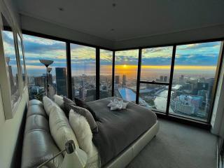 GrandSuite 3BR Near Crown Melbourne LuxViews - 0