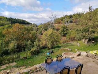 Maison de charme à Saint-Andéol-de-Vals avec vue sur la montagne - 1