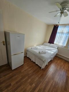Silver rooms - Edmonton - 8