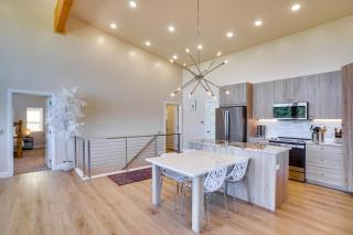 Newly Built, Modern Alton Cabin on 4 Acres! - Alton - 3