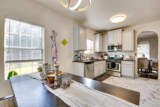Snellville Abode Less Than 9 Mi to Stone Mtn Park! - Snellville - 4