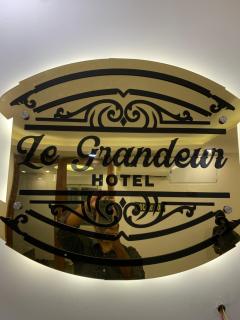 Hotel Le Grandeur - Bangalore - 5