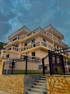 Khidikari Hotel - Ambrolauri - 0