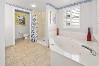 Stunning 2BR Oceanfront Beach Villa - 3 Balconies - Daytona Beach - 3