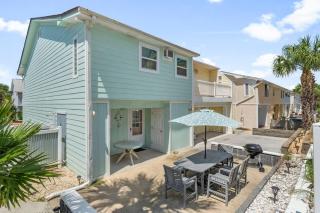NEW! Steps To White Sand Beaches! Pool & Grill! 2BR 2BA - Panama City Beach - 1