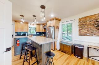 Ivy Mountain Top - Hiawassee - 1