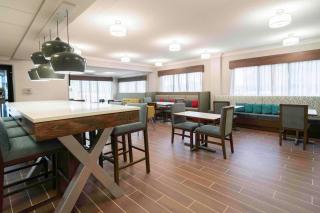 Hampton Inn St. Louis - Westport - Maryland Heights - 8