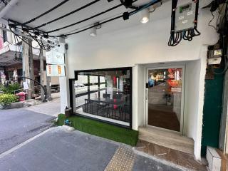 The White Den Sukhumvit 44 - Bangkok - 6
