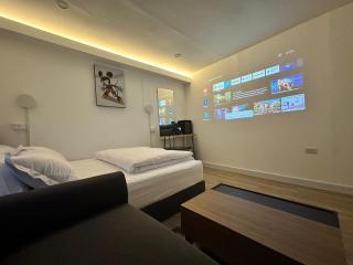 The White Den Sukhumvit 44 - Bangkok - 1