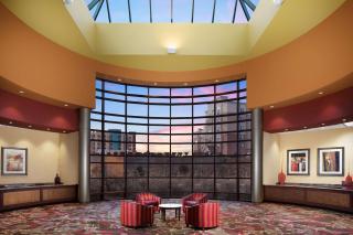 Embassy Suites by Hilton Charlotte Concord Golf Resort & Spa - Concord - 4