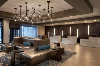 Embassy Suites by Hilton Columbus - Columbus - 7