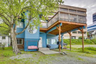 Coastal-View Apartment Near Downtown Anchorage! - 8