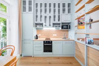 Central Vienna Apartment with Garden View - 8