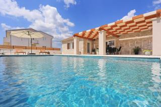Villa Orkula - Debeljak - 2