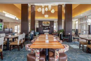 Hilton Garden Inn Fargo - Fargo - 3