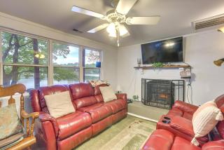 Lakefront Delta Cottage with Views, Canoe and Dock! - Delta - 8