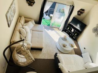 Cozy Downtown Condo Retreat with Space Needle View - Seattle - 5