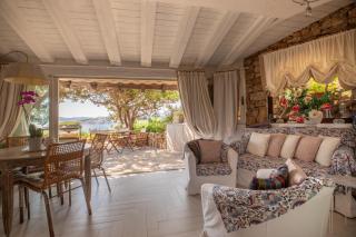PORTO ROTONDO SPLENDIDO APPARTAMENTO CON GIARDINO VISTA MARE - Porto Rotondo - 0