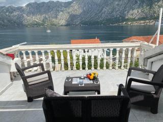 Lux Boka Sea View apartment - 7