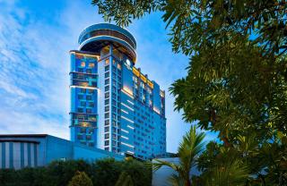 DoubleTree by Hilton Surabaya - Surabaya - 8