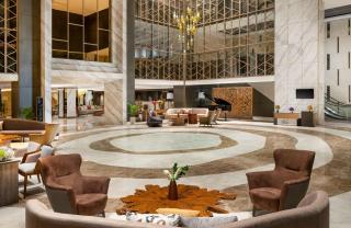 DoubleTree by Hilton Surabaya - Surabaya - 6