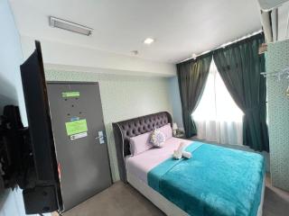 The Tree Boutique Hotel - 3