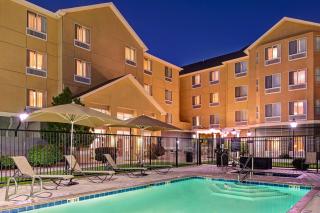 Homewood Suites by Hilton Albuquerque Airport - Albuquerque - 1